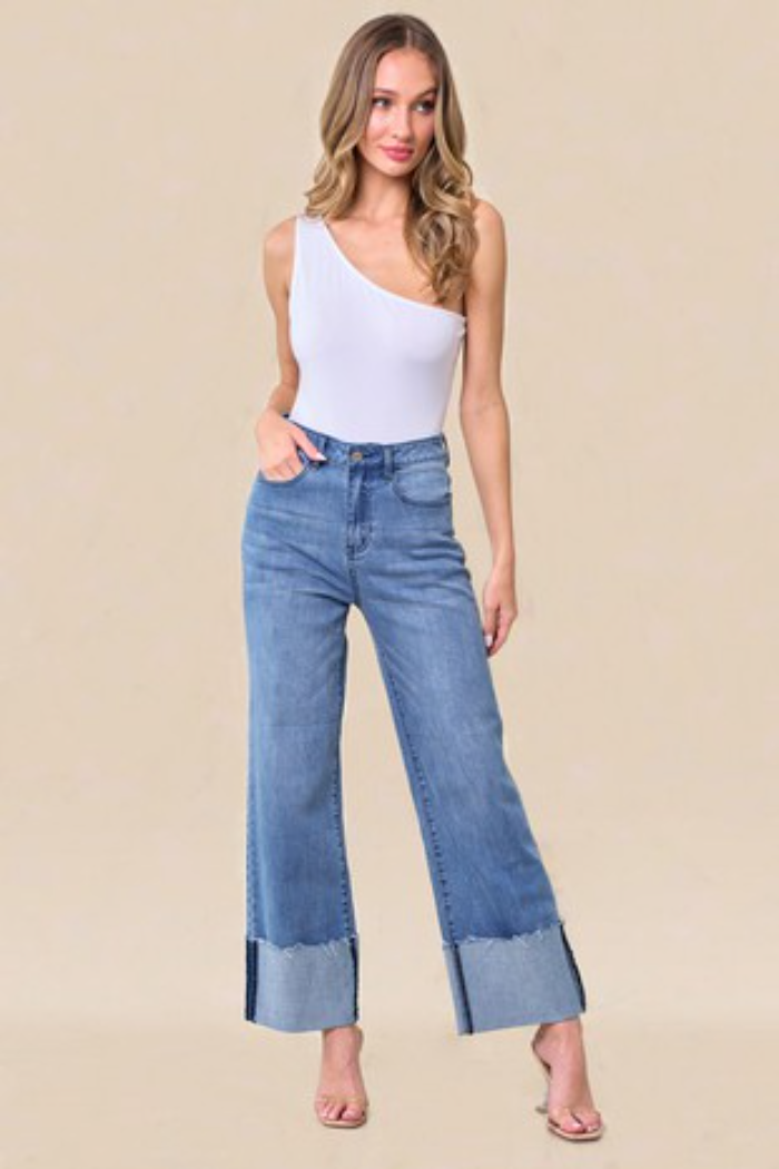 STRAIGHT LEG CUFFED DARK JEANS