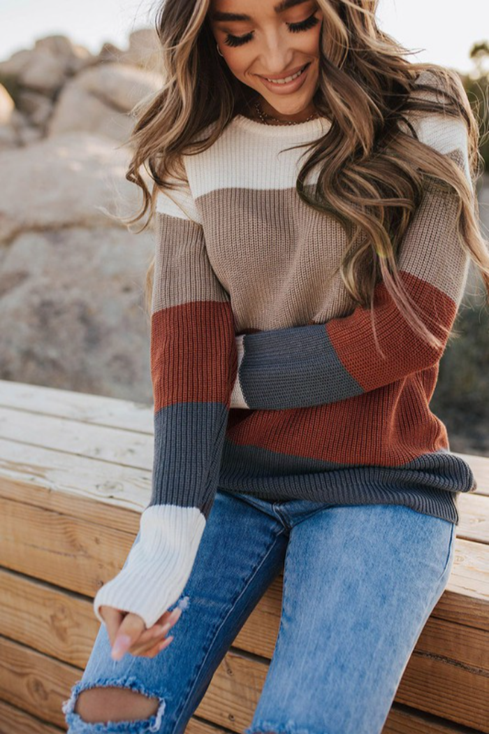 COLOR BLOCK KNITTED O-NECK PULLOVER SWEATER