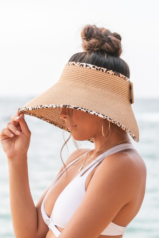 LEOPARD FOLDABLE BOW VISOR